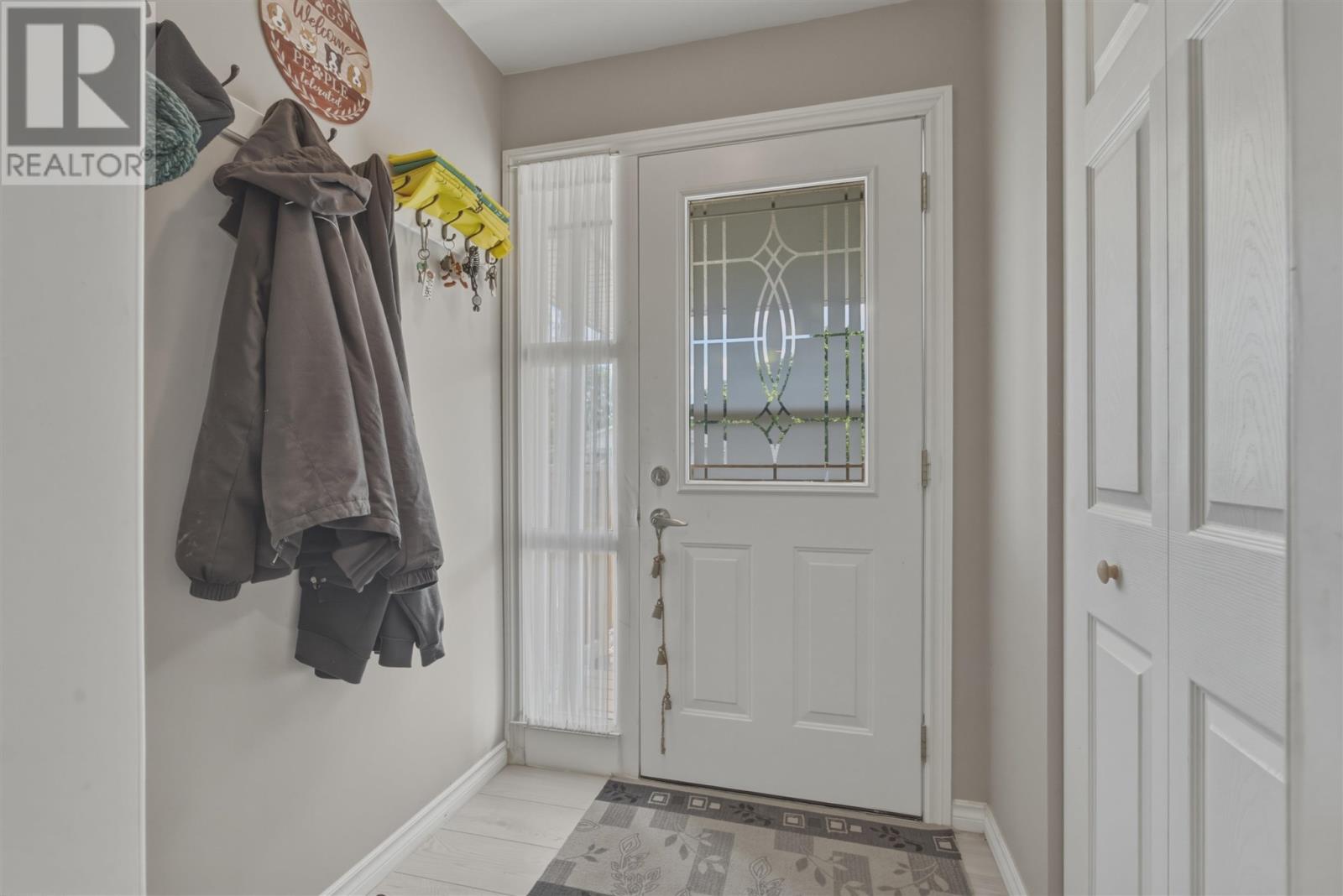 44 Axmith Ave Property Photo 3
