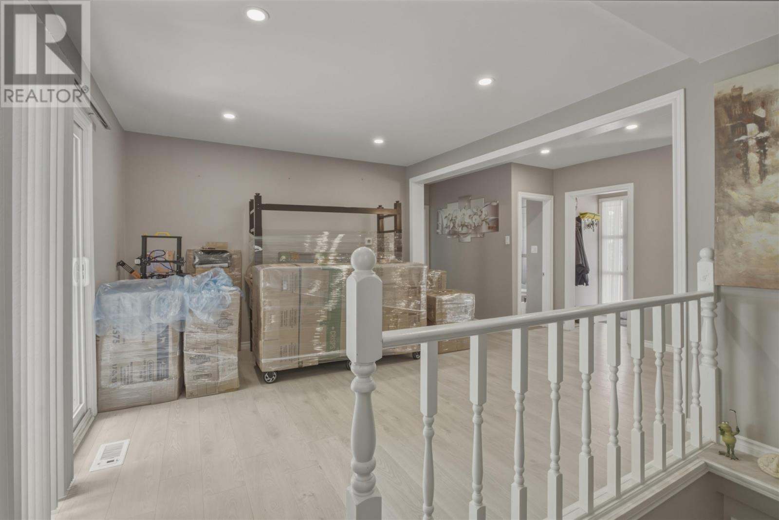 44 Axmith Ave Property Photo 10