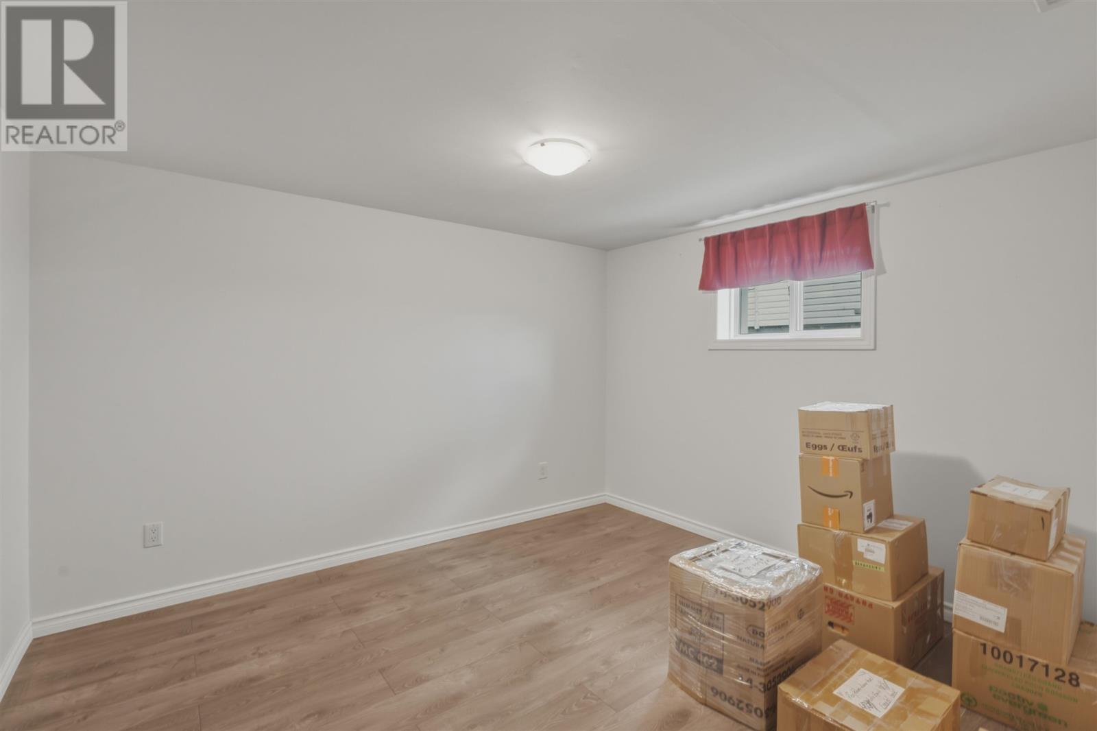 44 Axmith Ave Property Photo 22