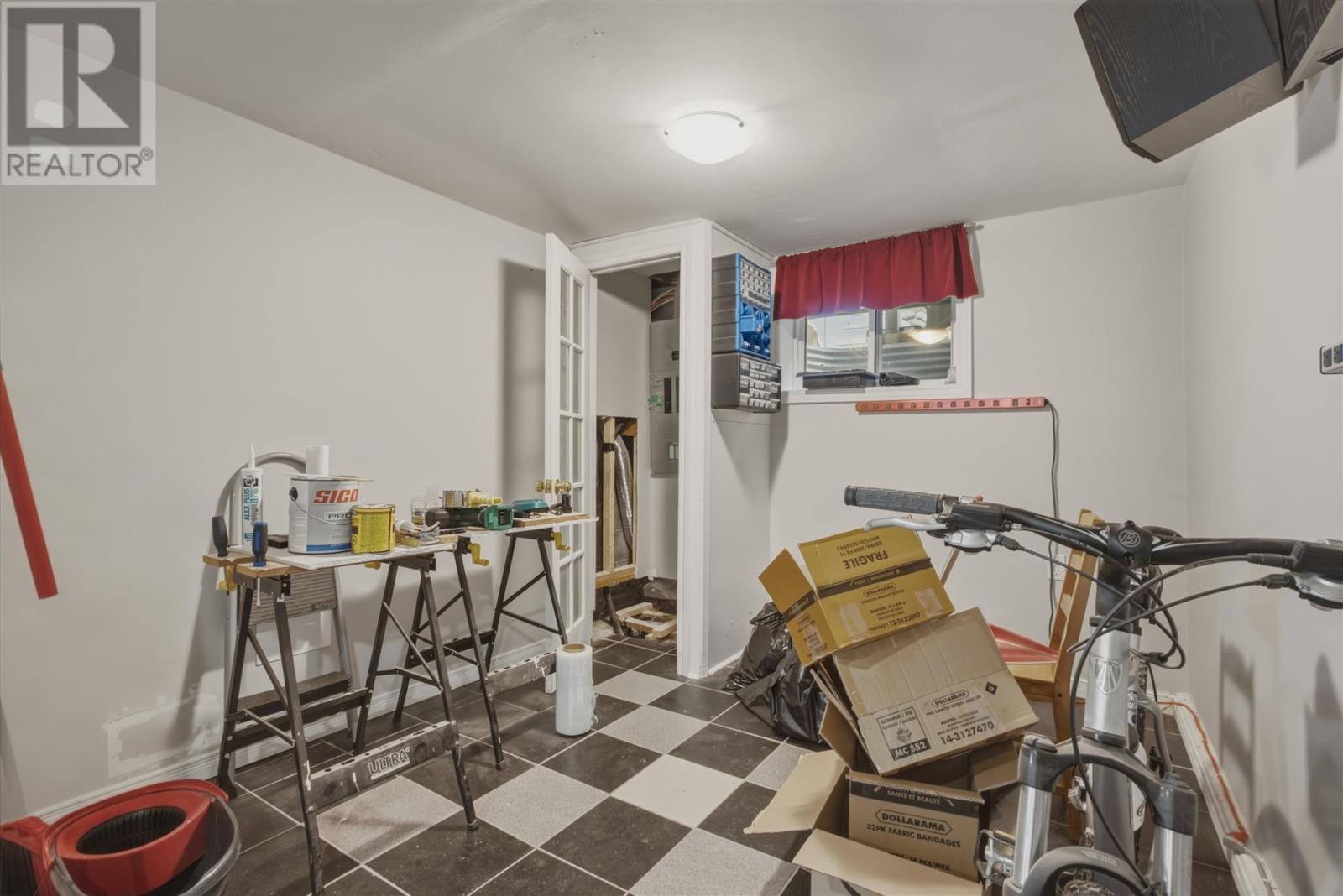 44 Axmith Ave Property Photo 24