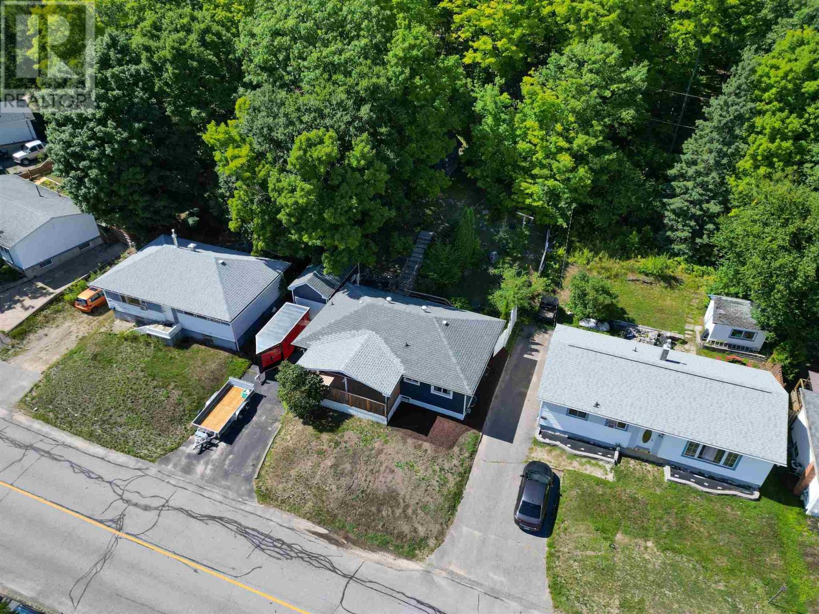 44 Axmith Ave Property Photo 36