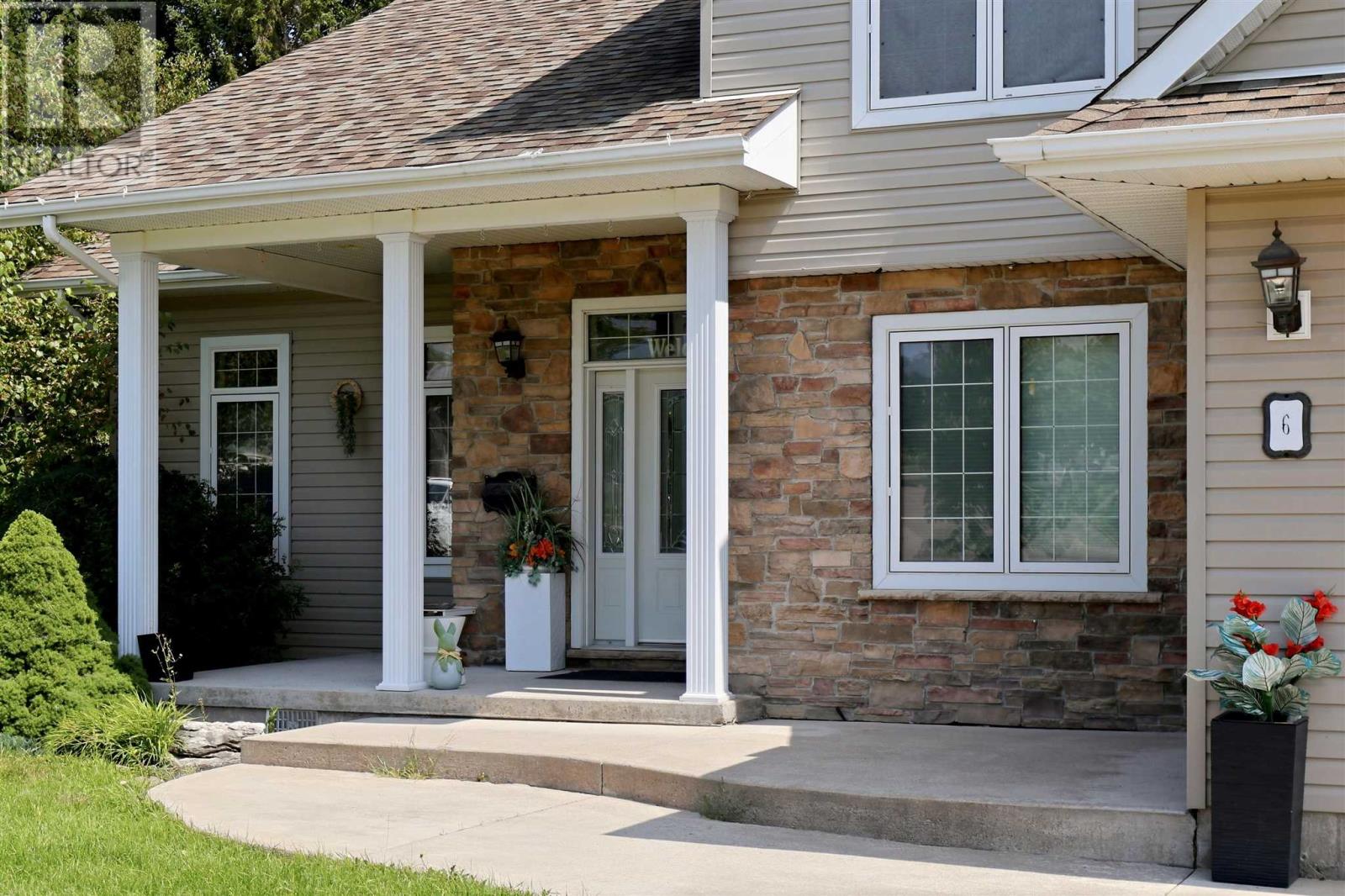 6 Millstream Dr Property Photo 3