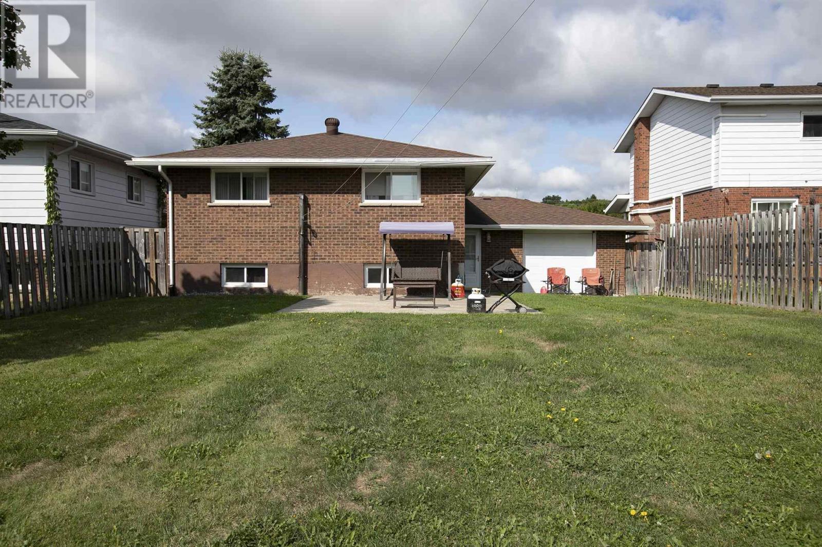 52 Danby Rd Property Photo 5