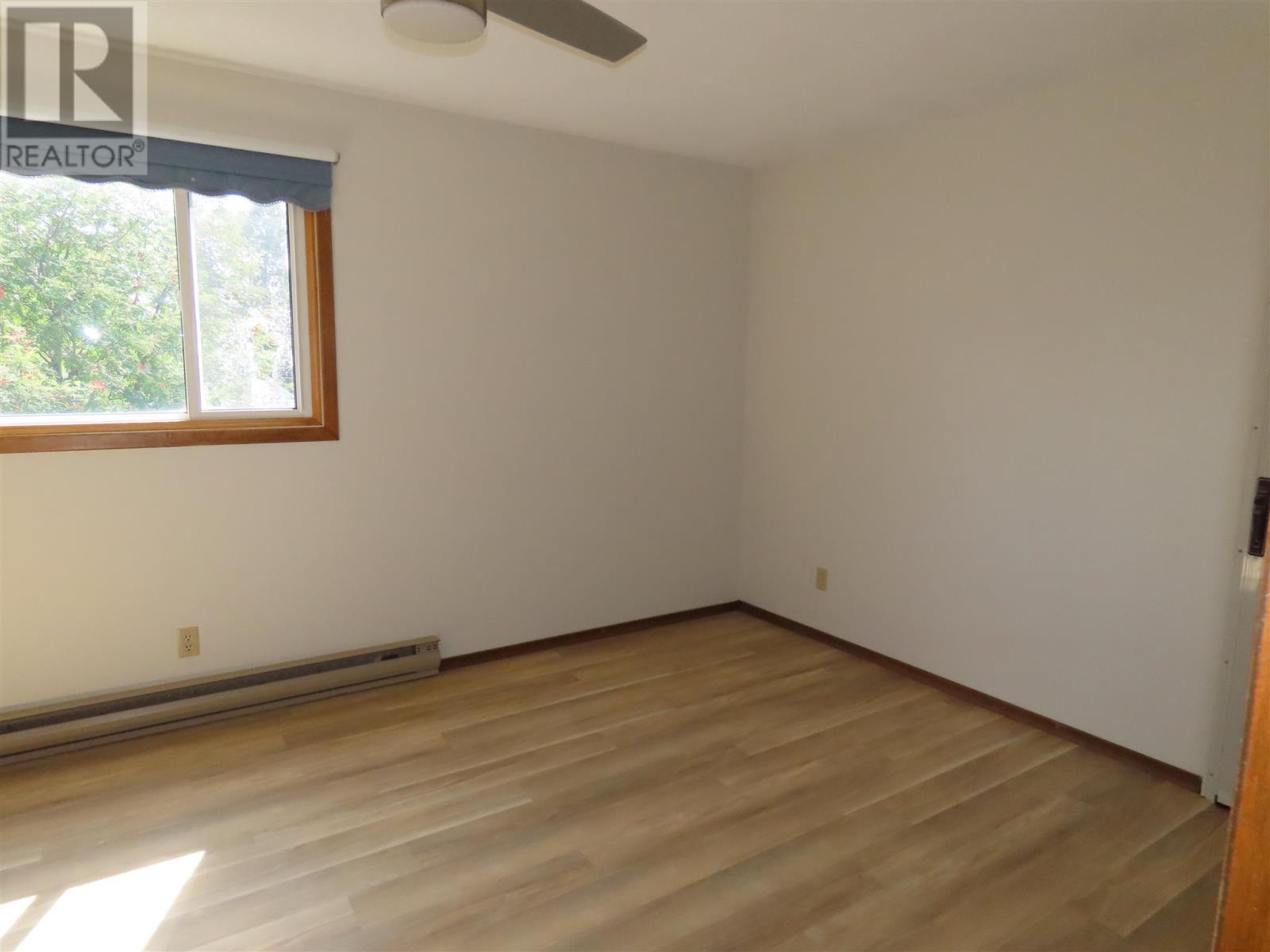 32 Breton Rd Property Photo 12