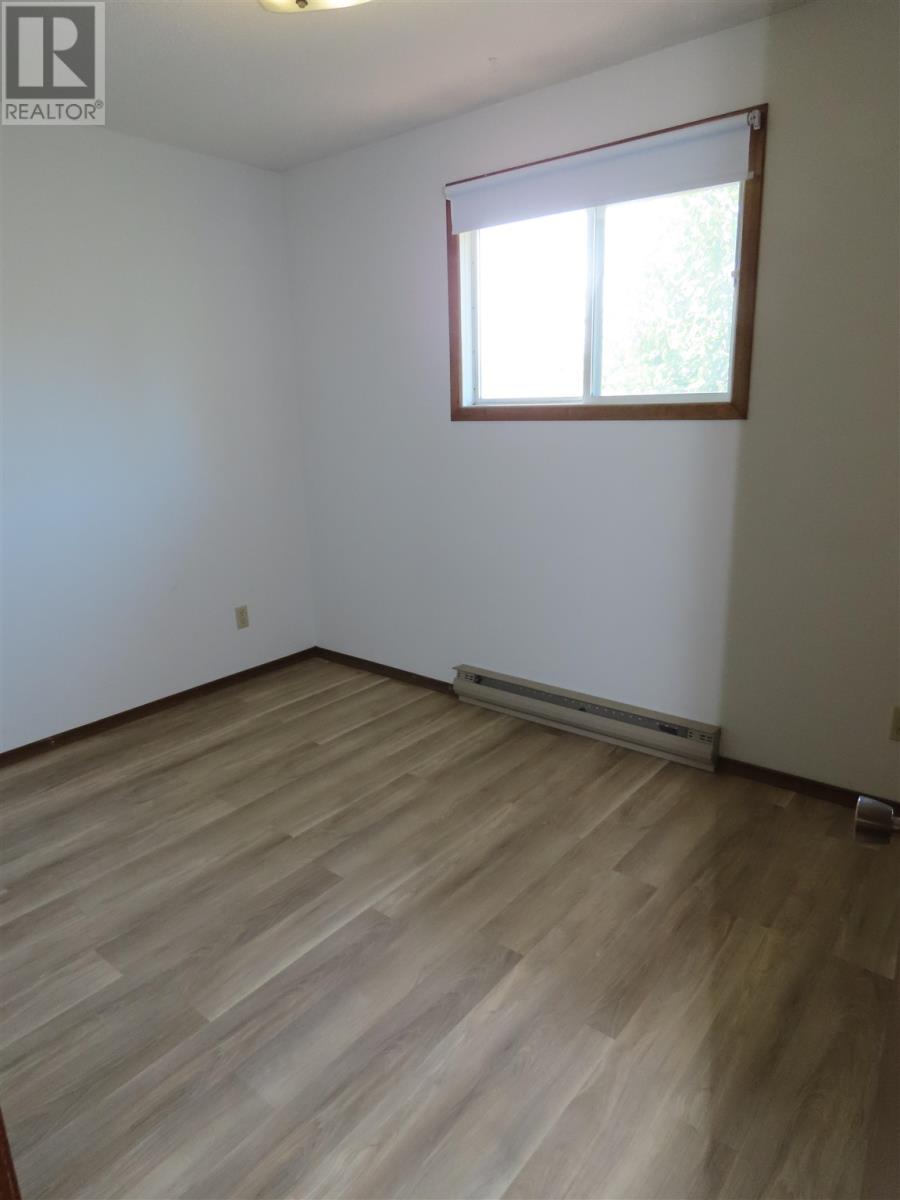 32 Breton Rd Property Photo 15