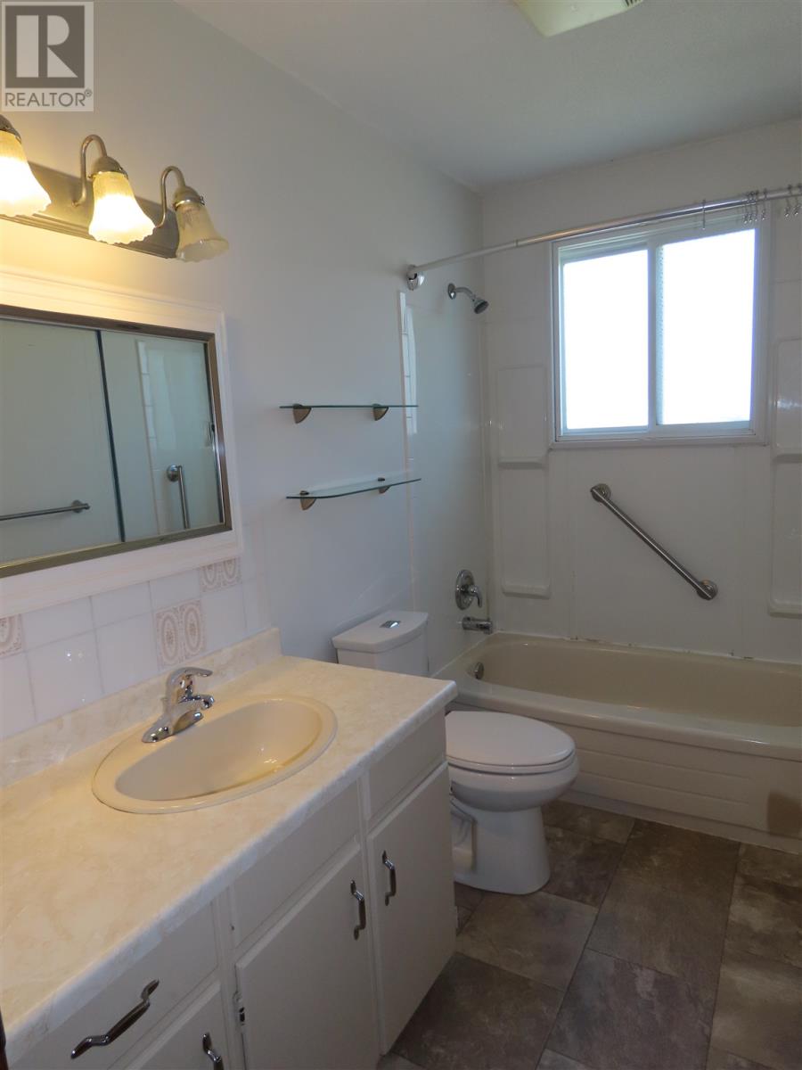32 Breton Rd Property Photo 17