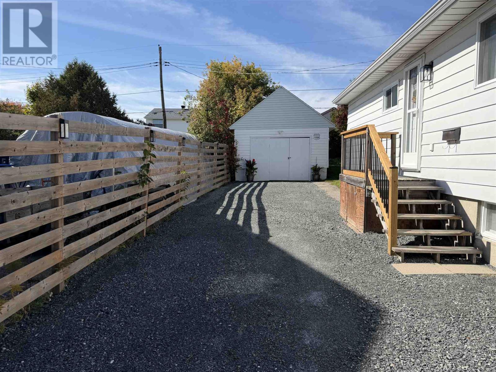 74 Roman Ave Property Photo 2