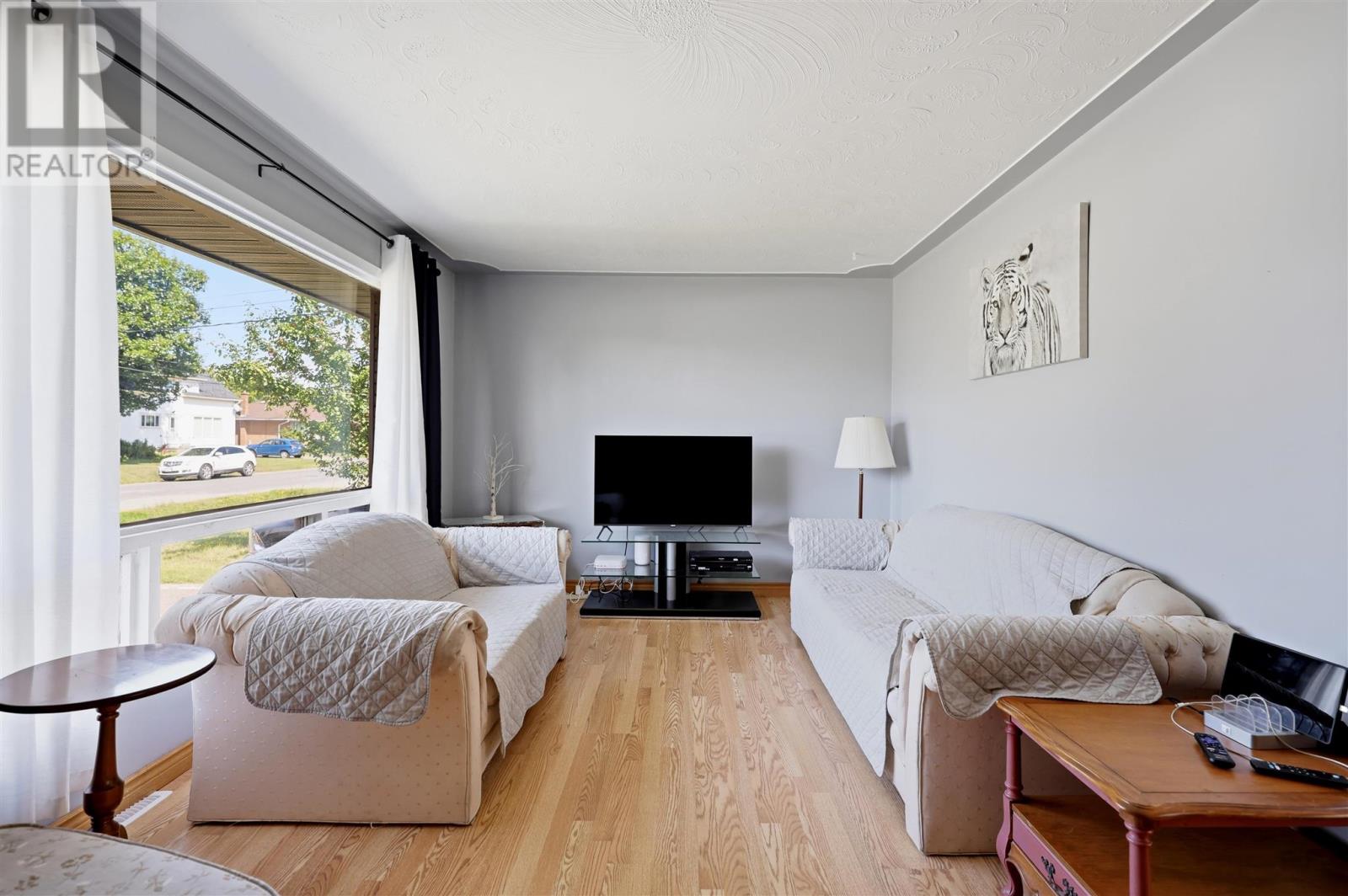 371 Doncaster Rd Property Photo 3