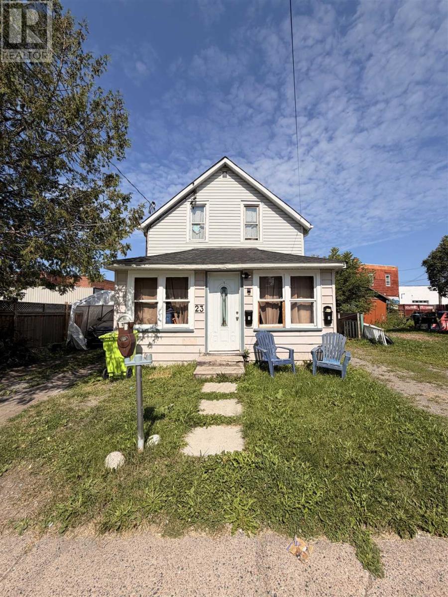23 Blucher ST Property Photo 1