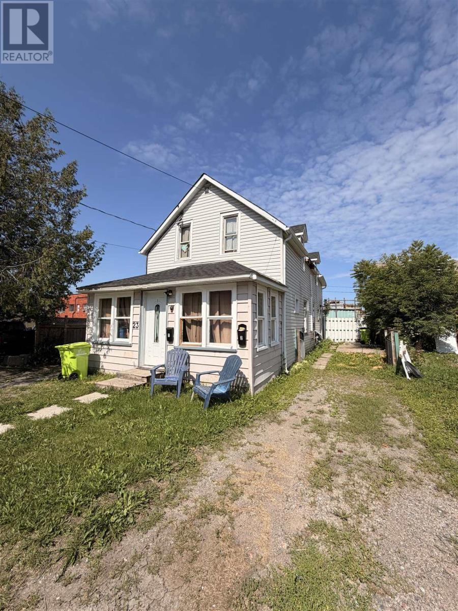 23 Blucher St Property Photo 3
