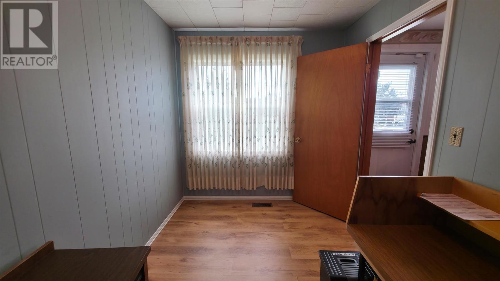 16 Stevens St Property Photo 19