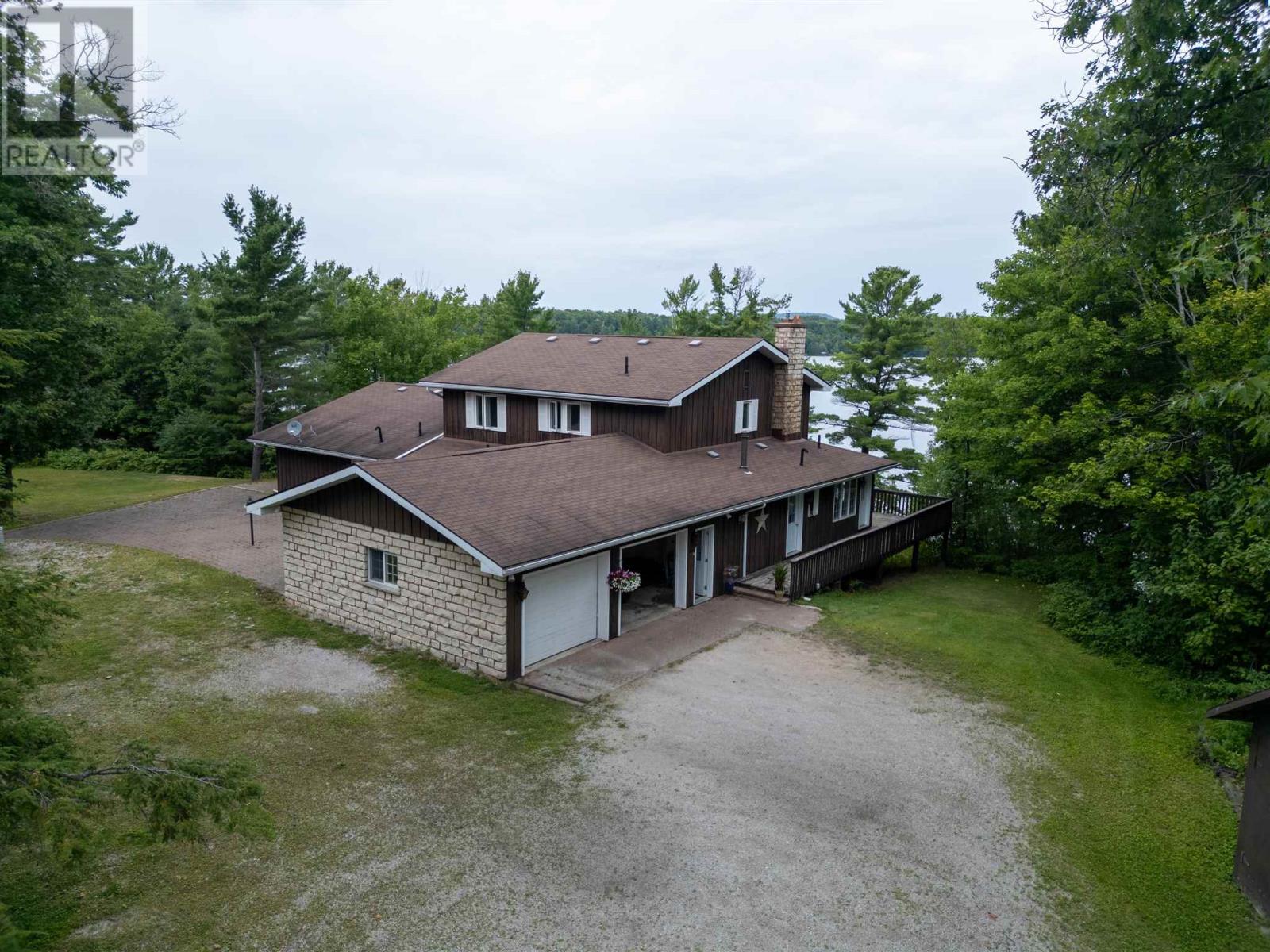 1028 Lauzon Ave Property Photo 1