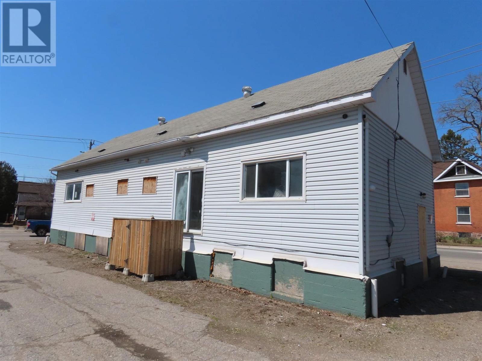 346 North St Property Photo 1