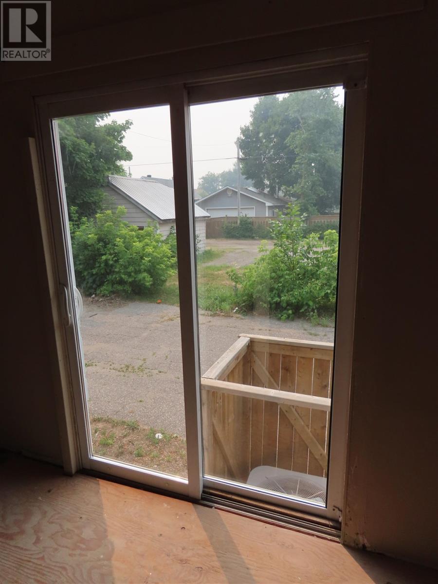 346 North St Property Photo 14