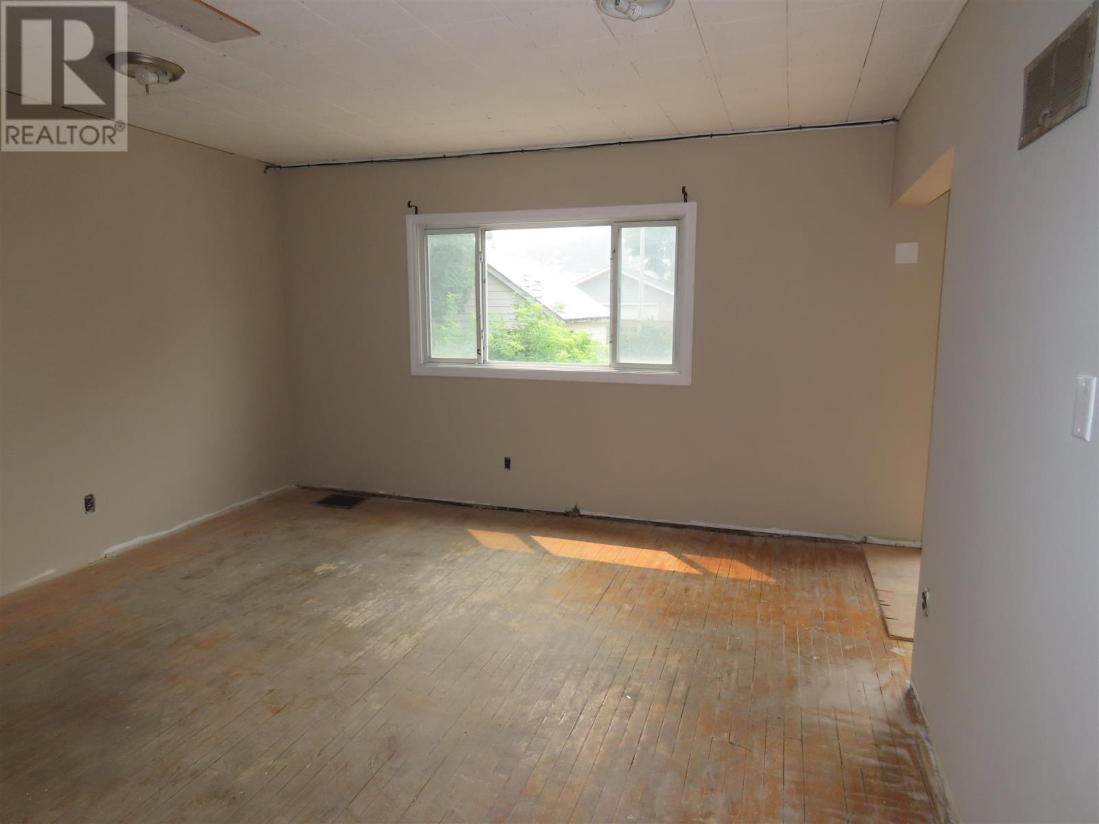 346 North St Property Photo 27