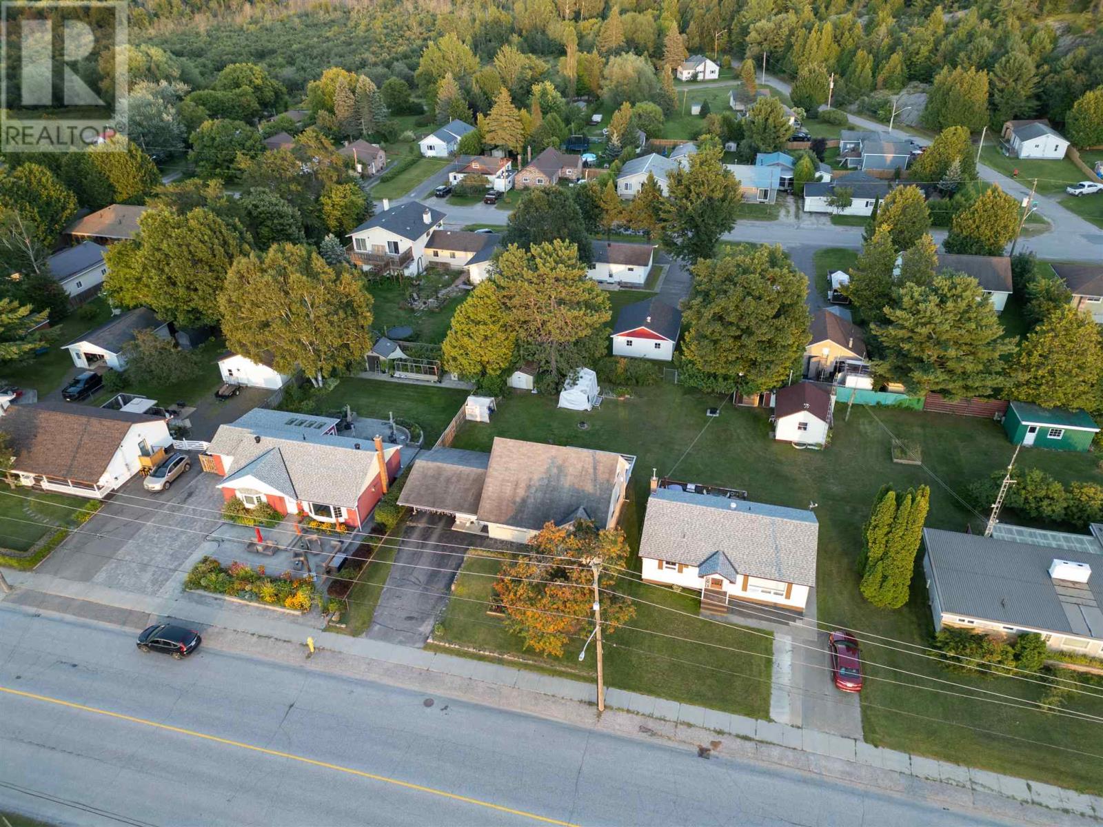 190 Woodward Ave Property Photo 3