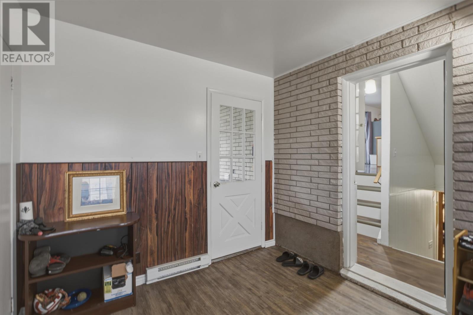 190 Woodward Ave Property Photo 6