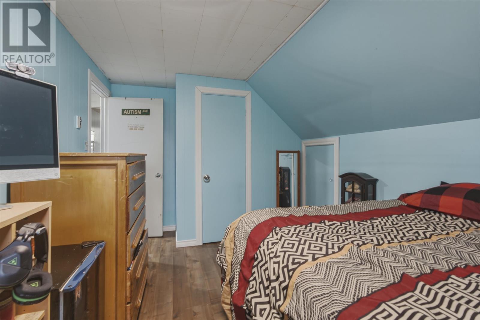 190 Woodward Ave Property Photo 21