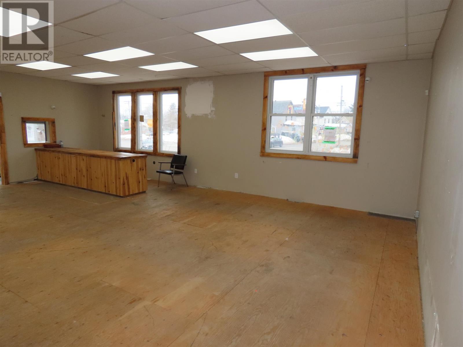 346 North St Property Photo 6