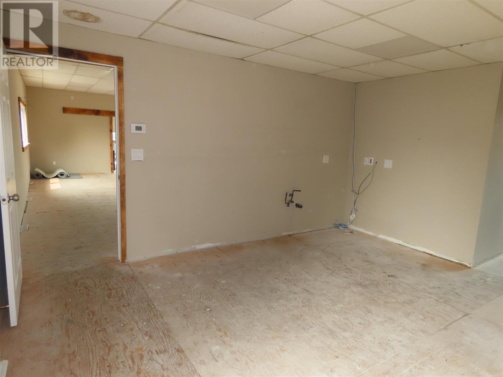 346 North St Property Photo 15