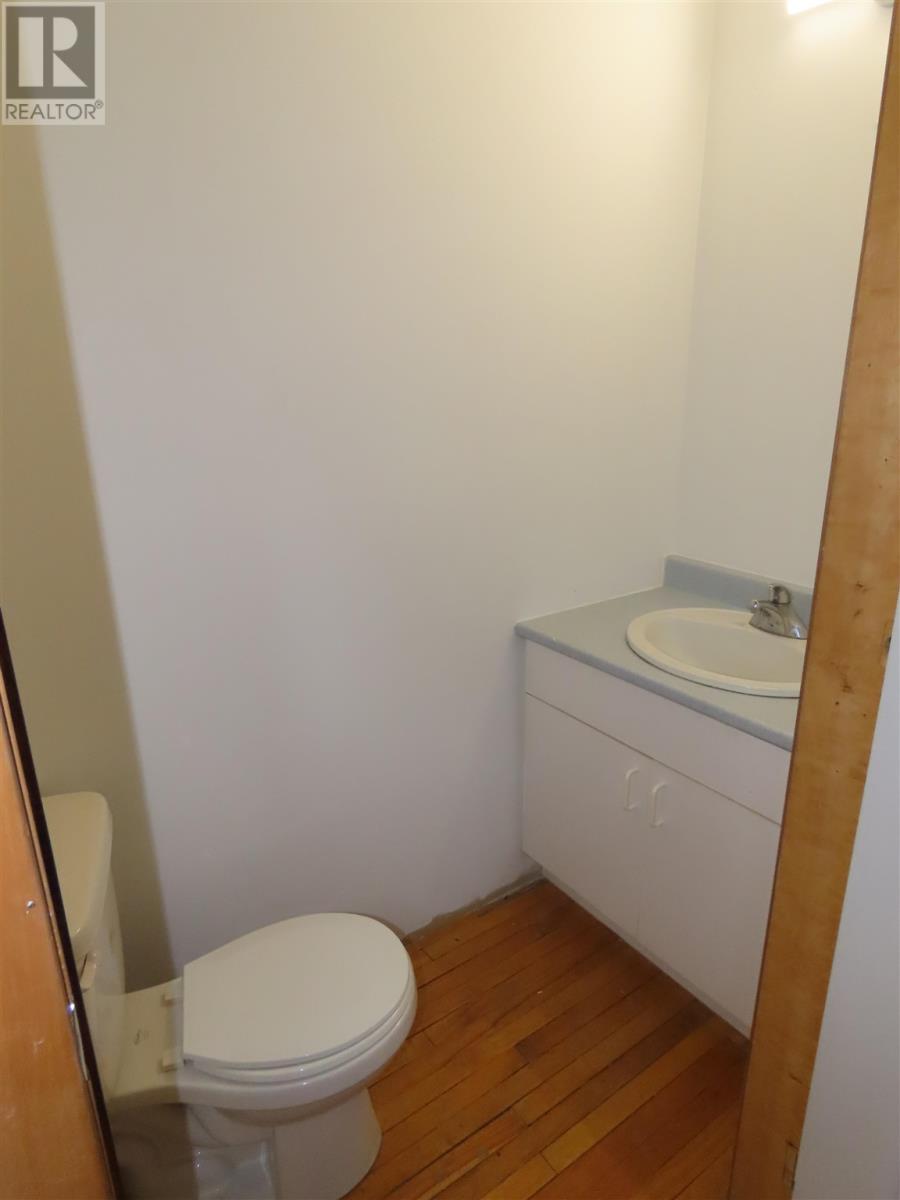 346 North St Property Photo 16