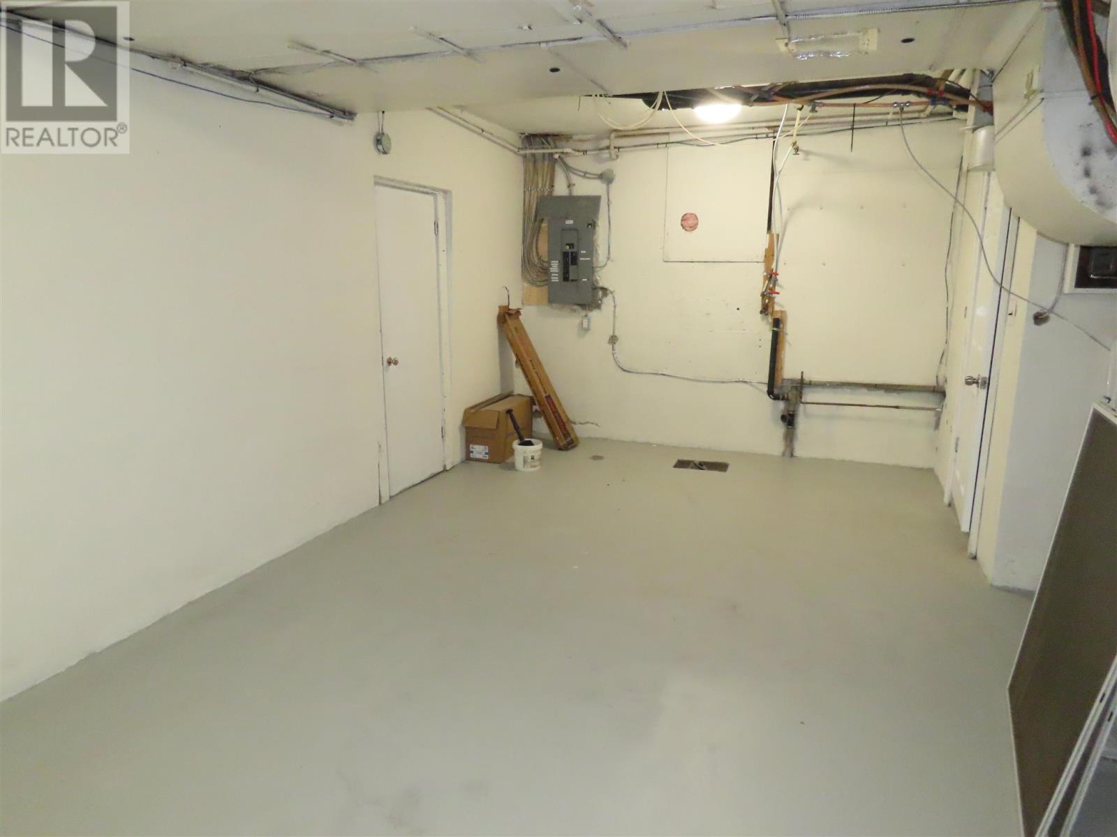 346 North St Property Photo 24