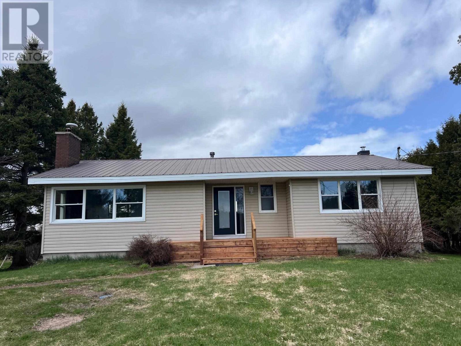 826 I Line Rd Property Photo 1