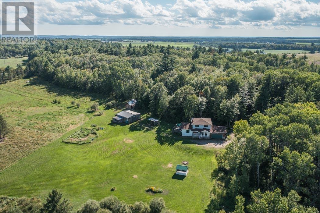 237 Maclennan Rd, Laird Township Photo de la propriété 1