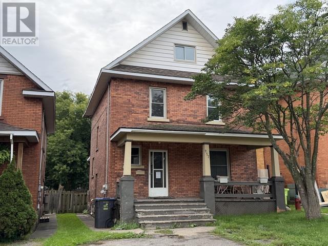 257 Alexandra ST Property Photo 1