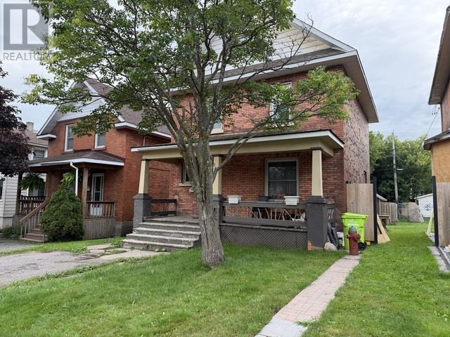 257 Alexandra St Property Photo 2