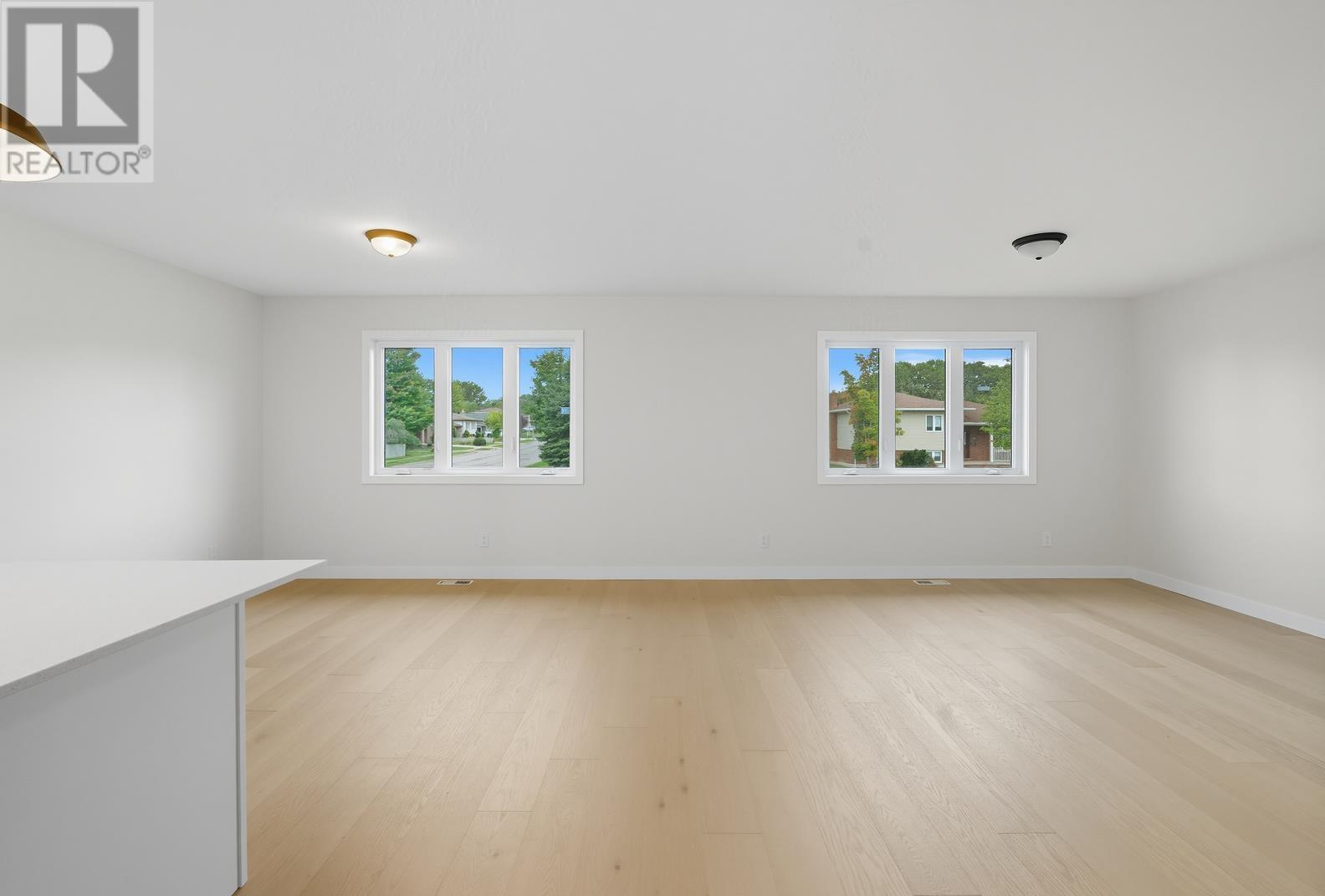 237 Pentagon Blvd Property Photo 15