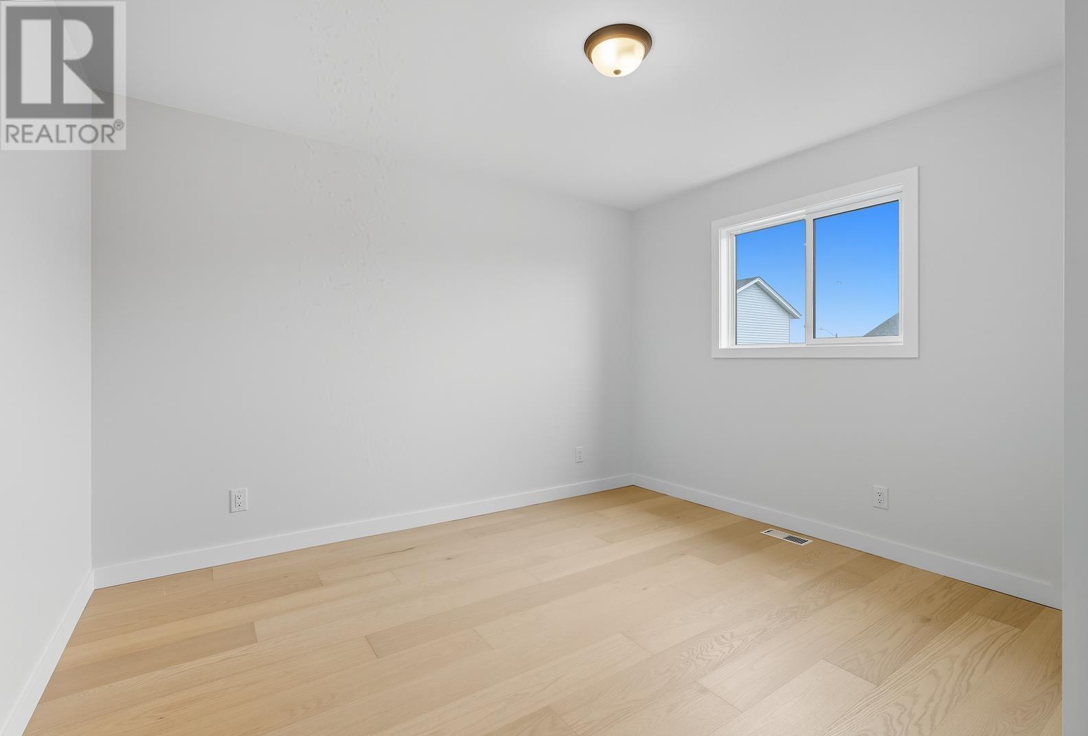 237 Pentagon Blvd Property Photo 22