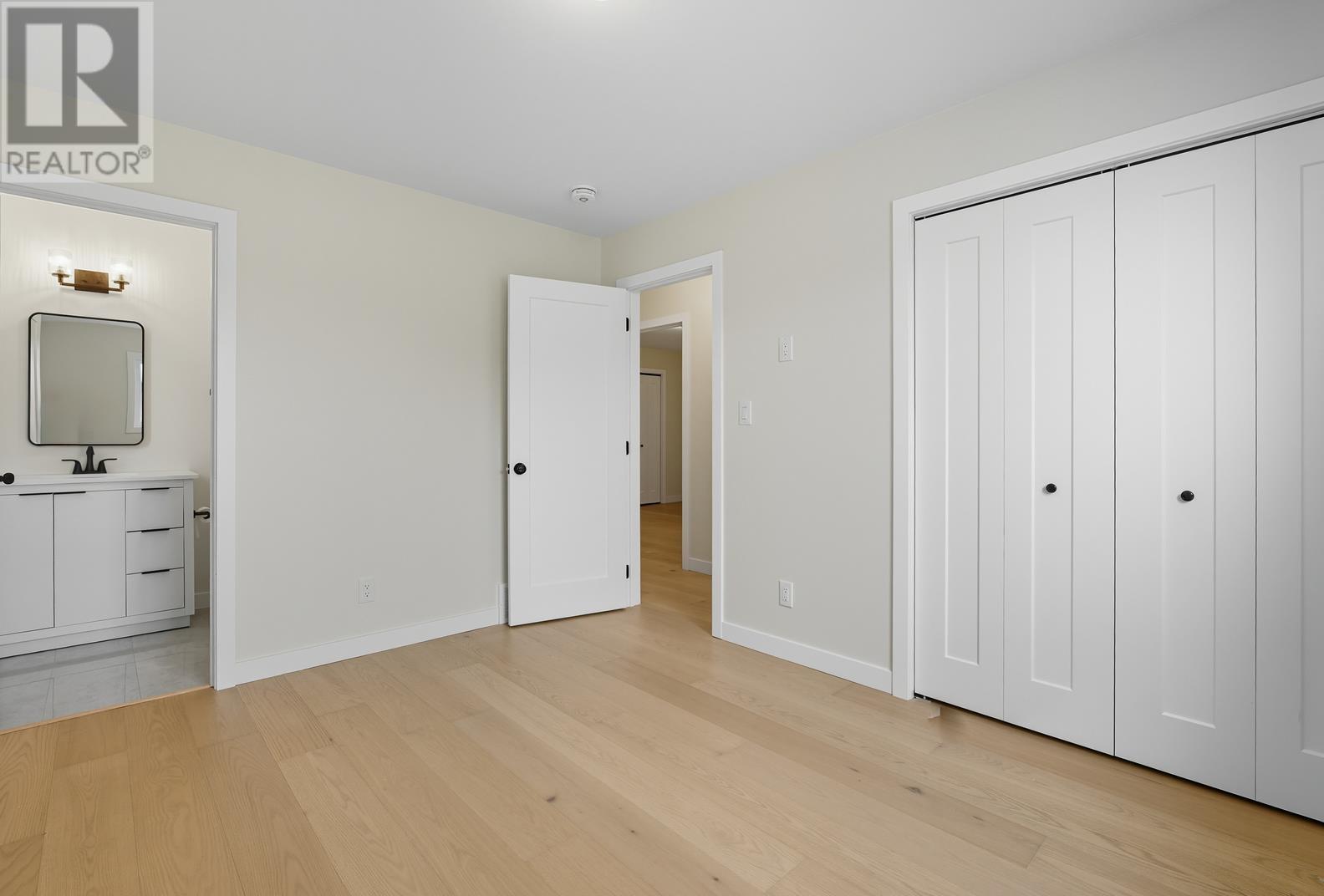 237 Pentagon Blvd Property Photo 25