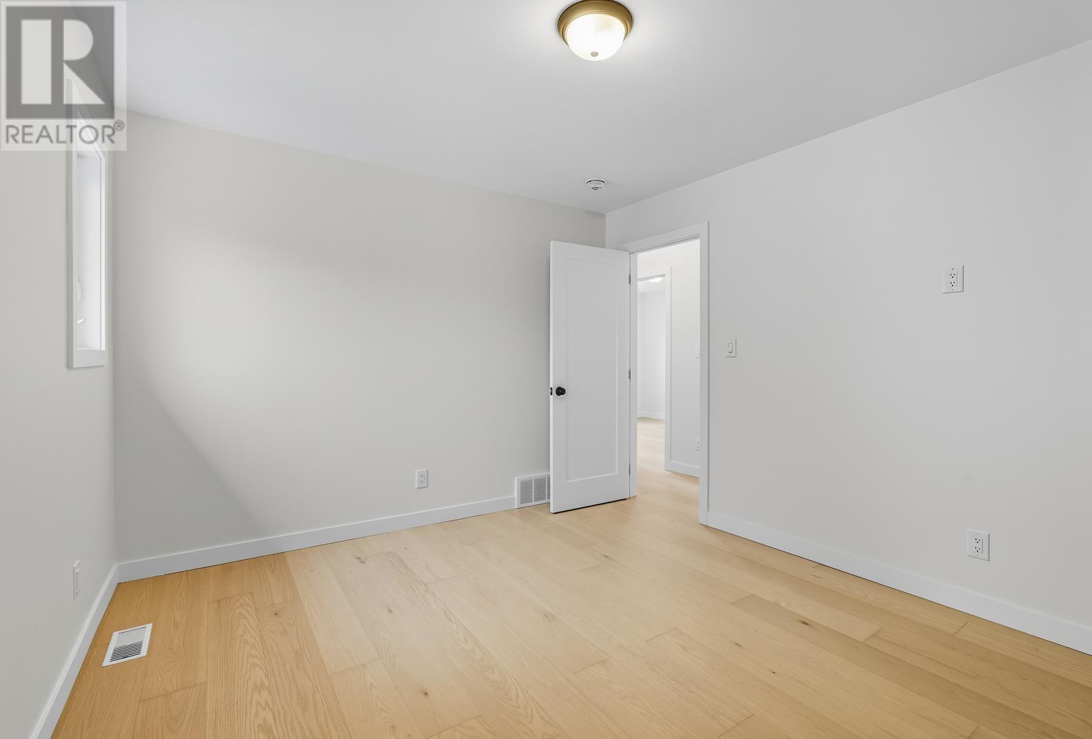 237 Pentagon Blvd Property Photo 29