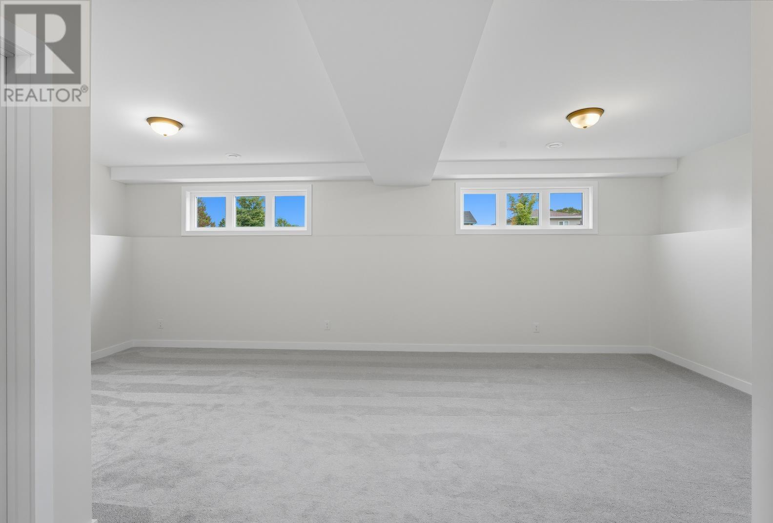 237 Pentagon Blvd Property Photo 33