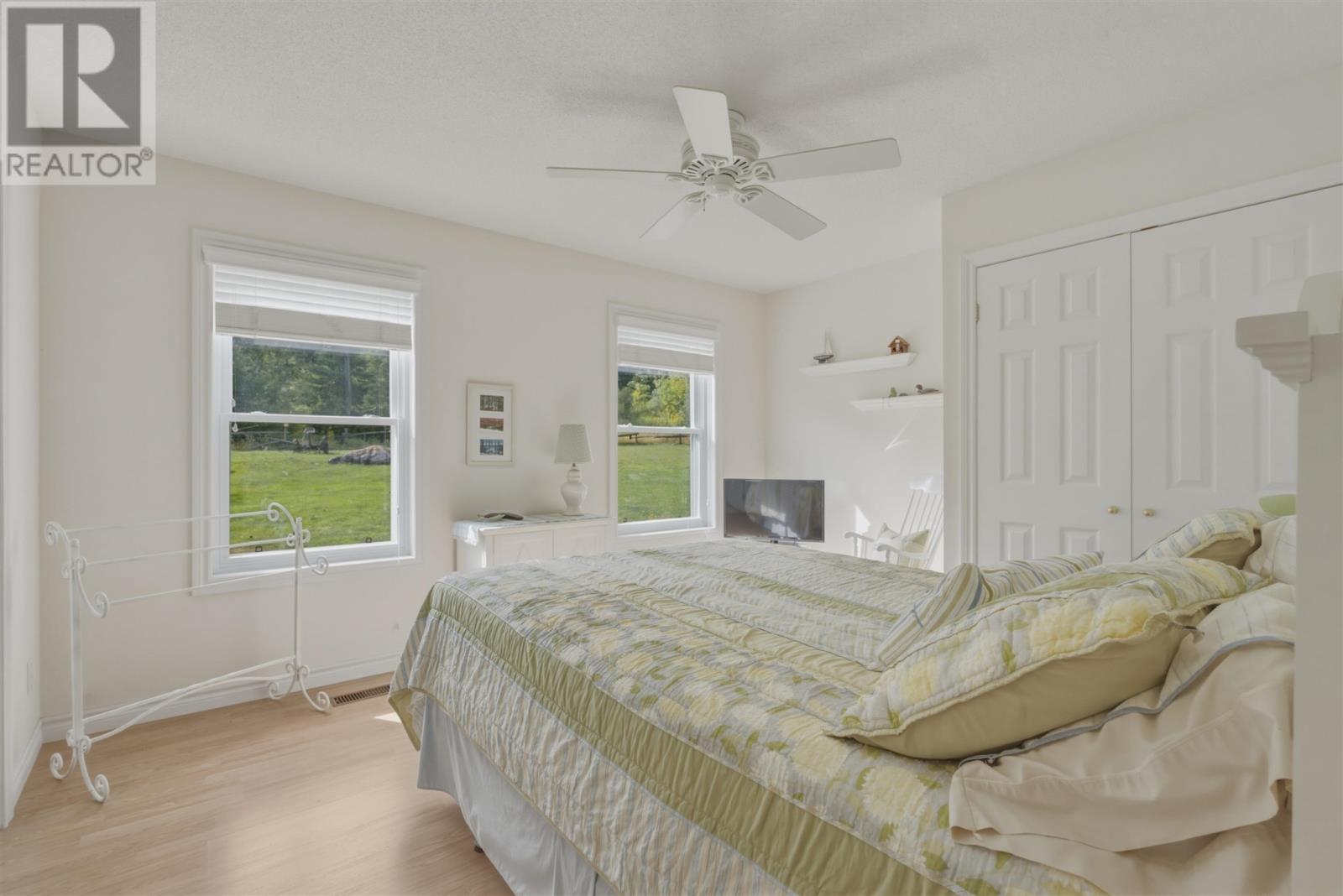 2129 Centre Line Rd Property Photo 11