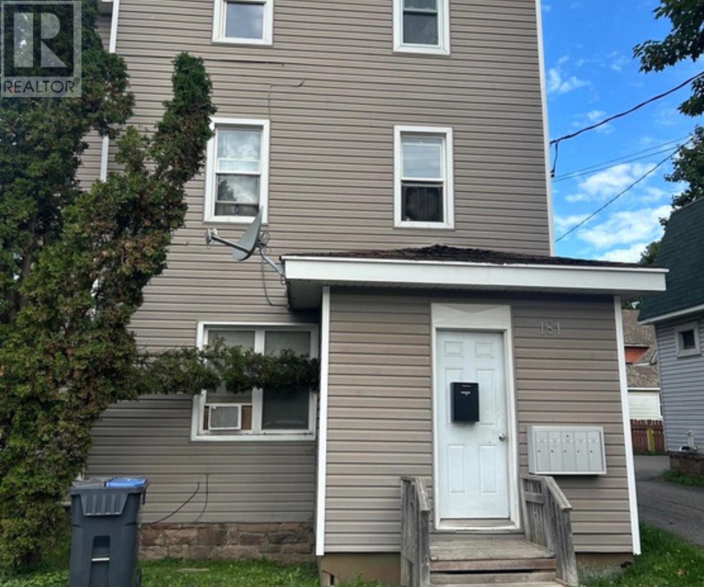 181 Elgin St Property Photo 1
