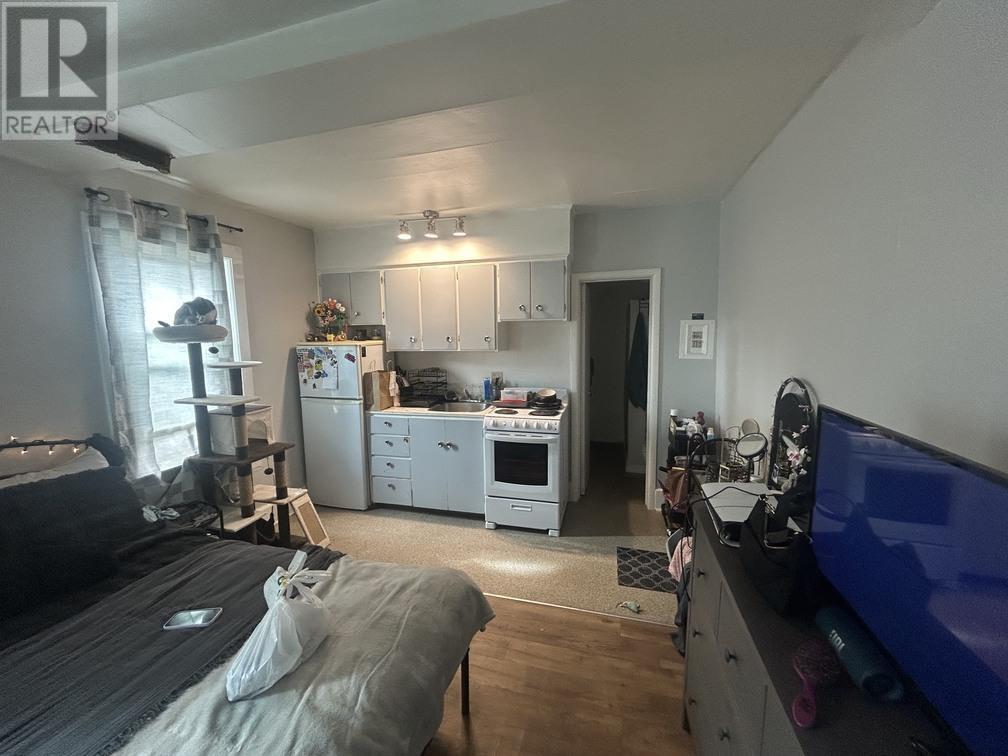 181 Elgin St Property Photo 6
