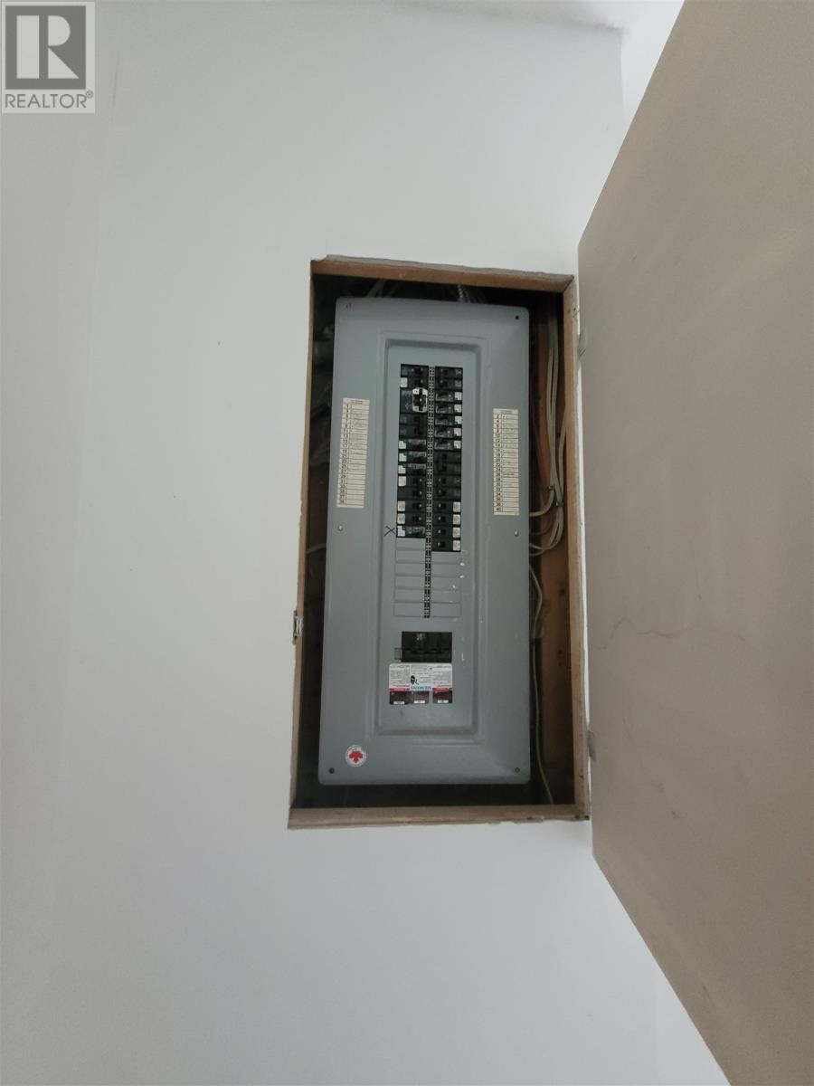 99 Letcher St Property Photo 11