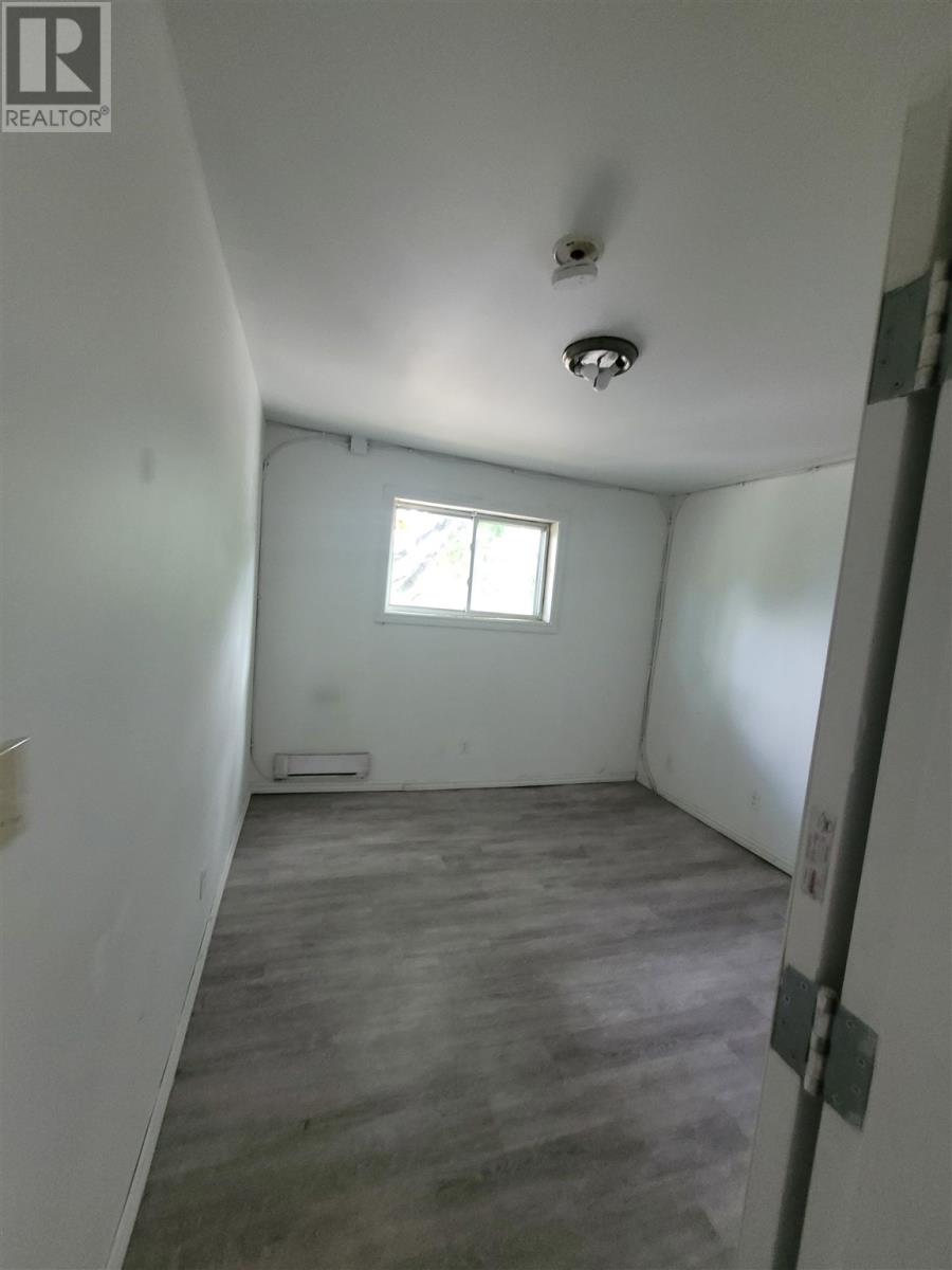 99 Letcher St Property Photo 12