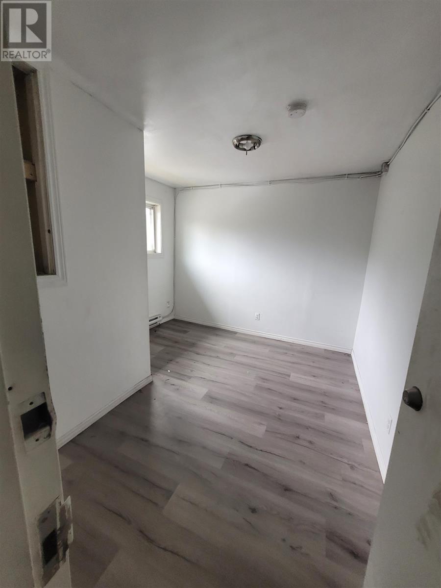 99 Letcher St Property Photo 16