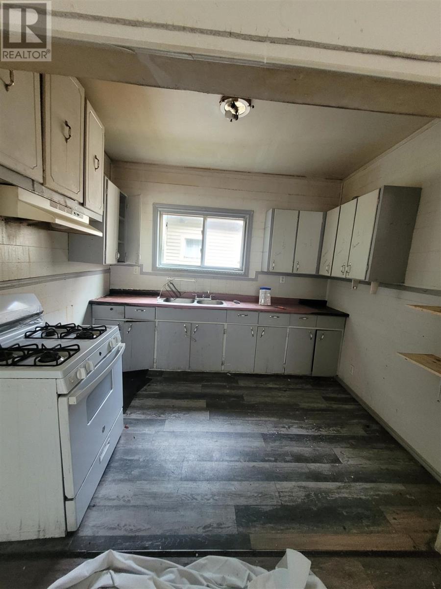 99 Letcher St Property Photo 17