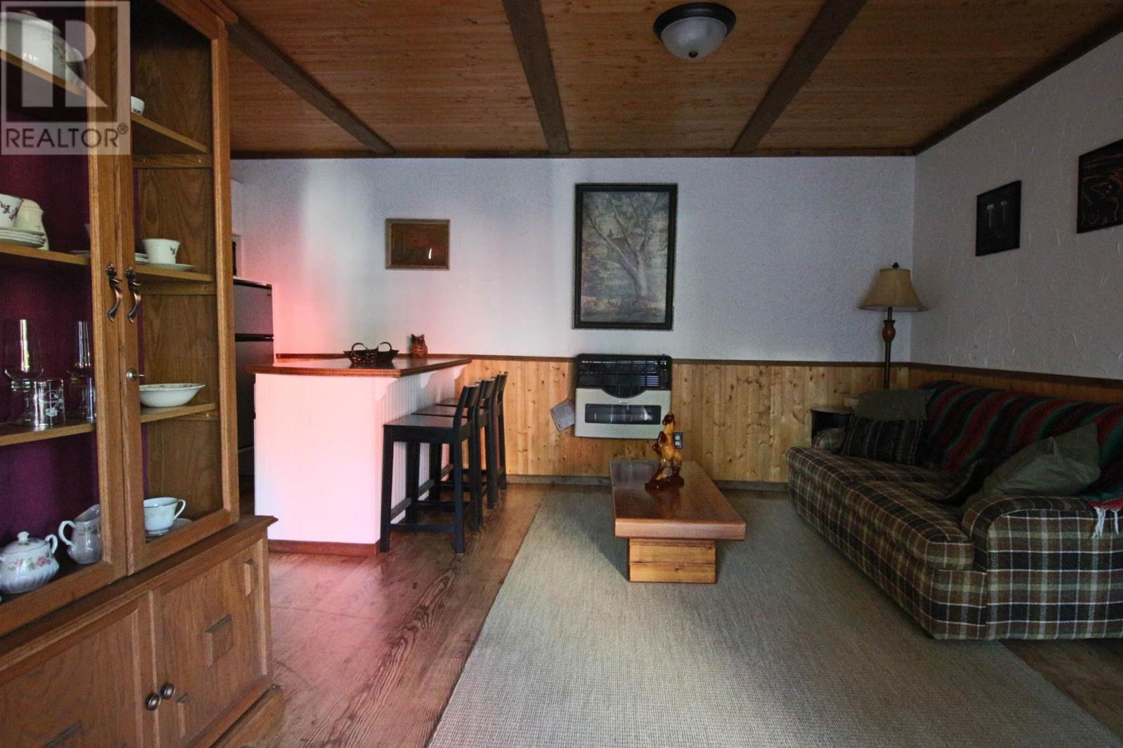 7 Weckstrom Lake Property Photo 34