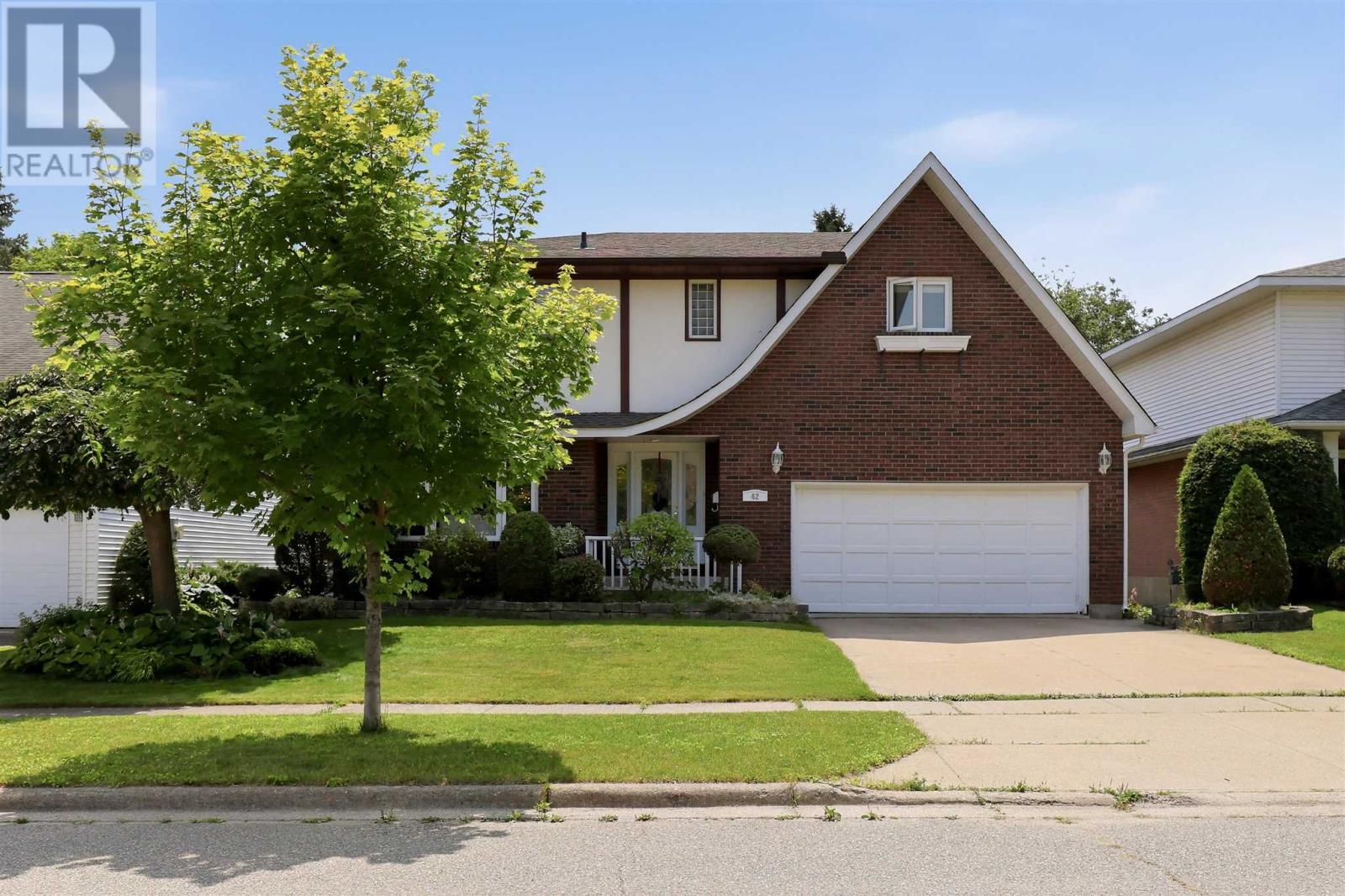 42 Caddy Ave Property Photo 1