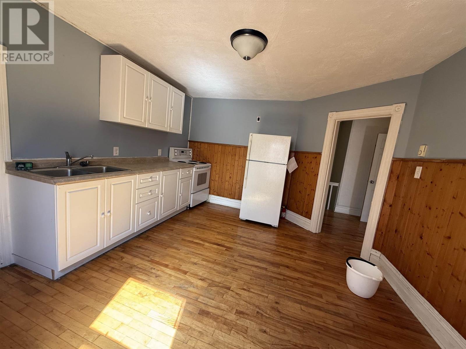 157 Church St Property Photo 8