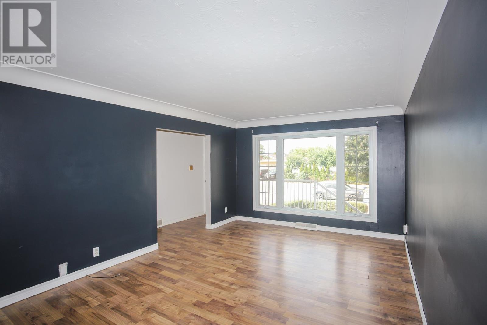 382 Farwell Ter Property Photo 7