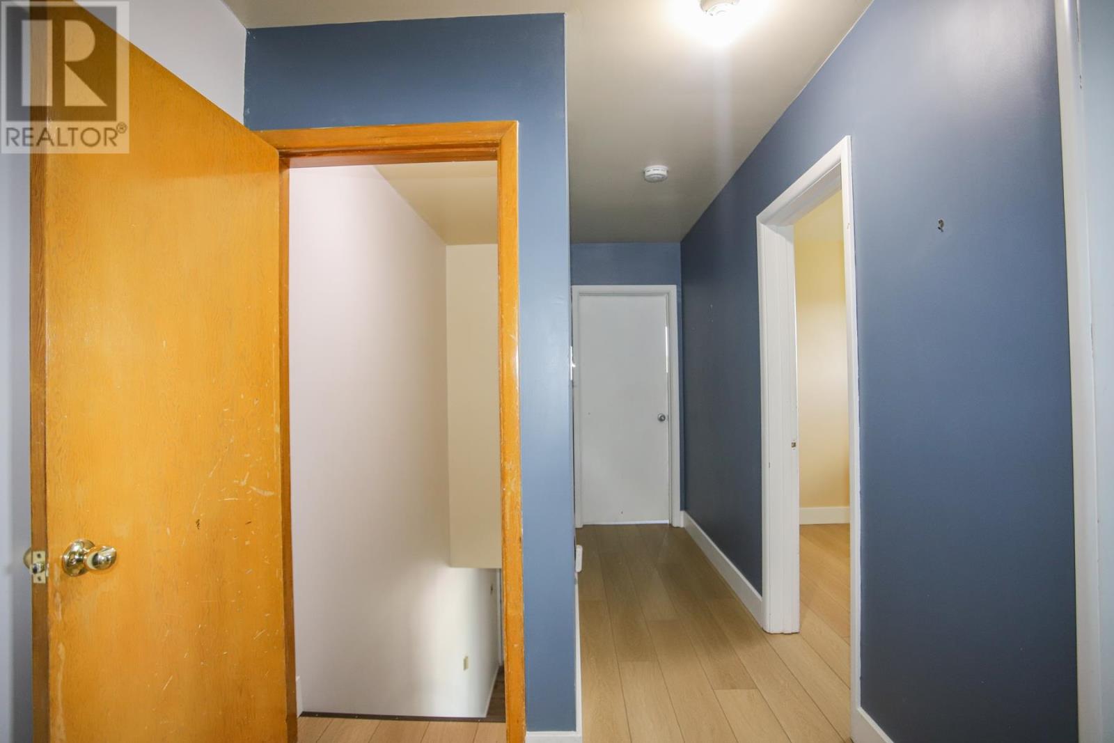 382 Farwell Ter Property Photo 16