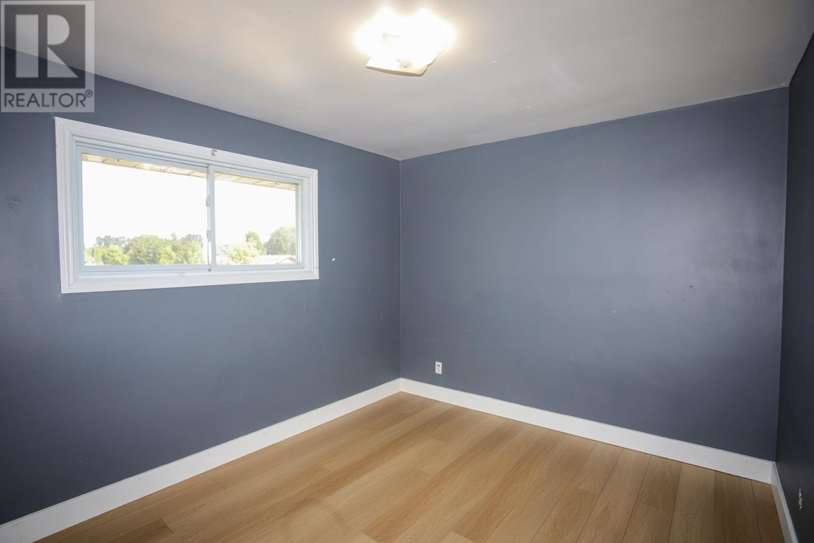 382 Farwell Ter Property Photo 17