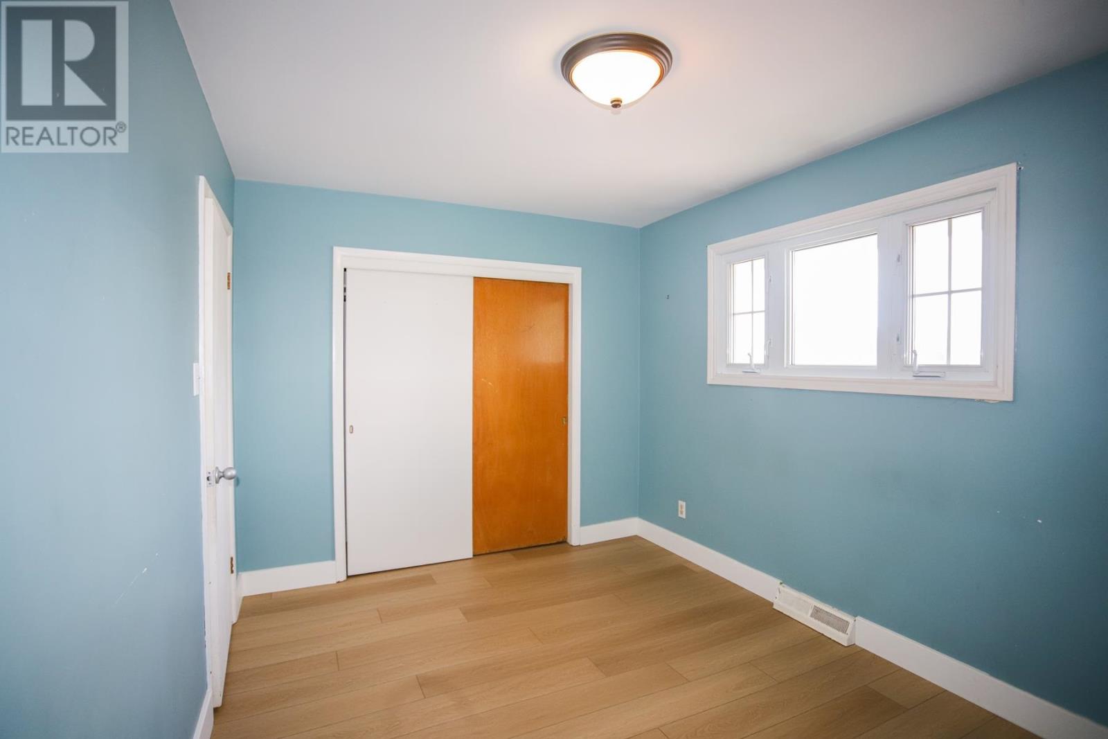 382 Farwell Ter Property Photo 22