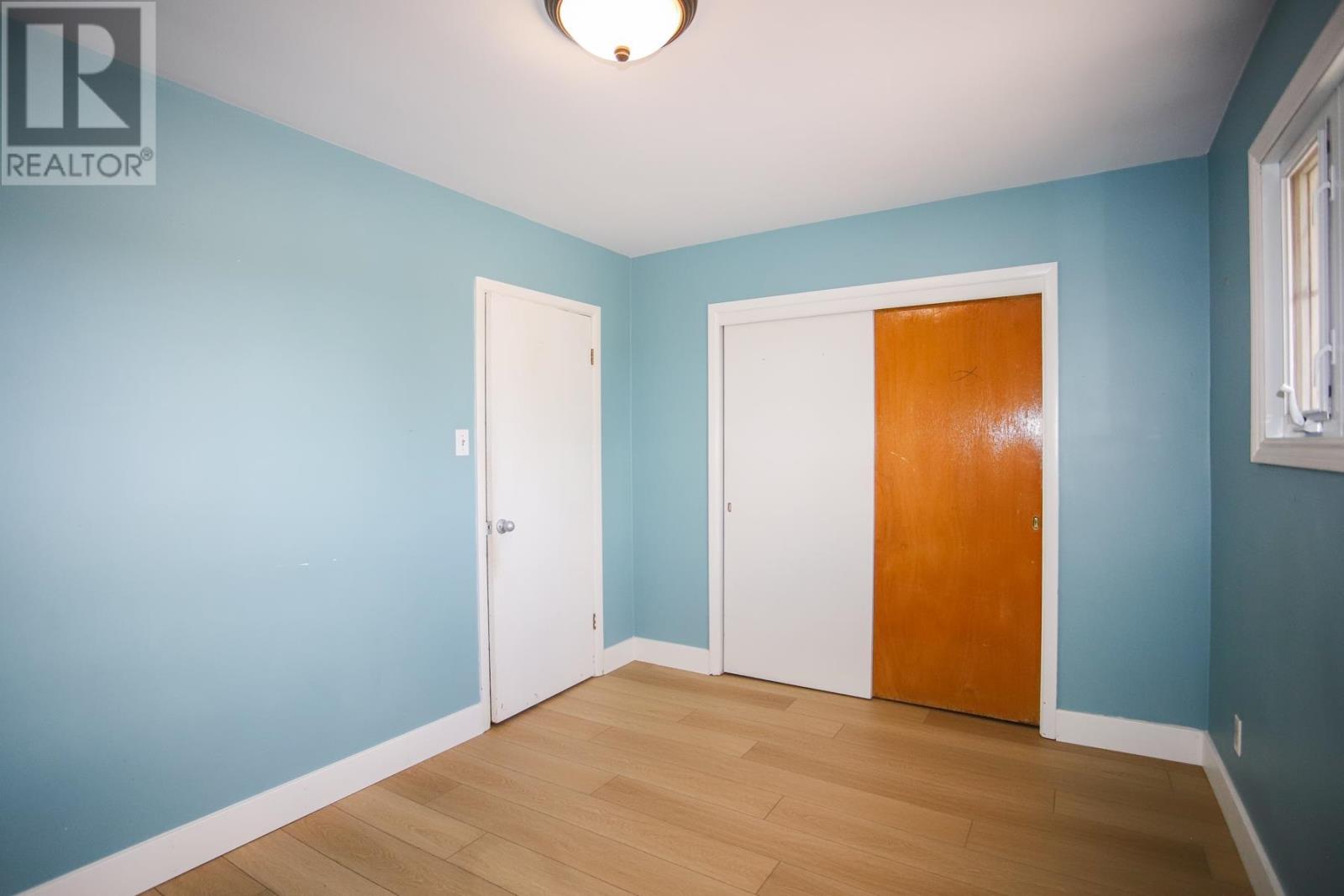 382 Farwell Ter Property Photo 23
